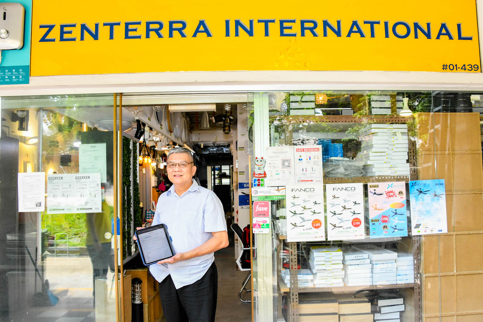 Yuhua Family Merchant Zenterra Lighting